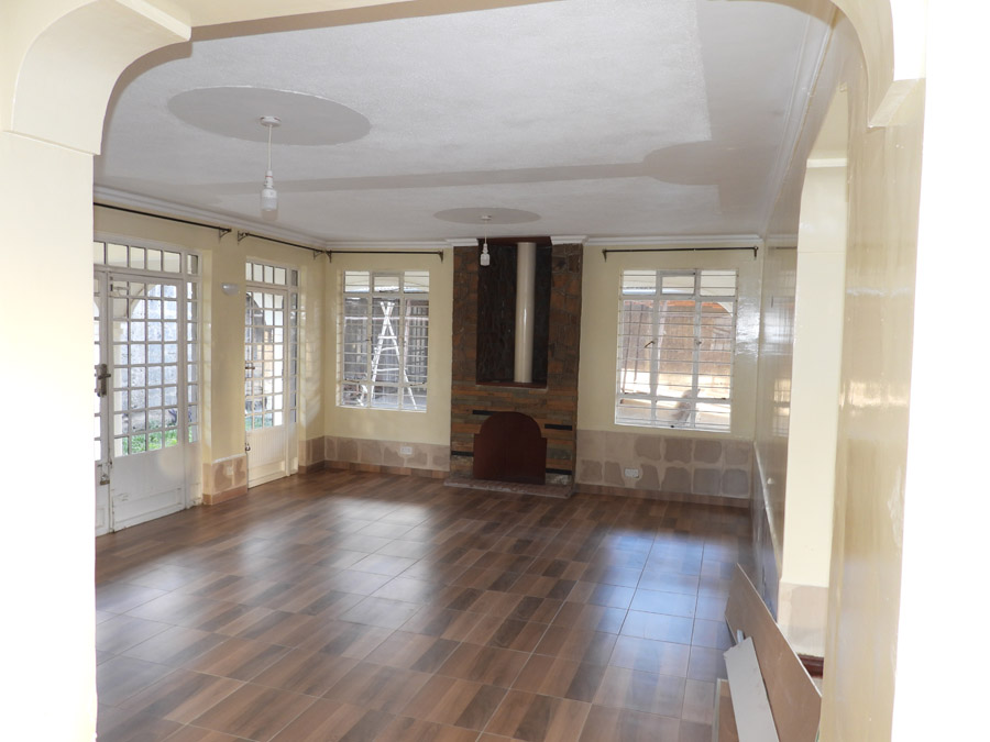 🏢 Prime Commercial Yard & Office Space in Syokimau – Now Leasing Looking for a secure, well-connected, and highly functional commercial space in Syokimau? Our newly available yard and office compound is tailored for businesses that value convenience, infrastructure, and location. Whether you're in logistics, construction, manufacturing, or distribution, this property provides the space, accessibility, and amenities to support your operations. Strategically positioned just 700 meters off Mombasa Road and 4 km from the Nairobi Expressway JKIA exit, this location ensures seamless access to Nairobi CBD, the airport, and major highways. With 24/7 security, high-perimeter walls, and a professional office block, you’ll enjoy peace of mind and professional functionality all in one address. Don't miss this opportunity to establish your business in one of Syokimau's most promising commercial zones.