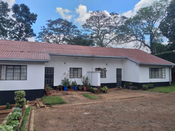 If you’re seeking a blend of comfort, privacy, and elegance, this spacious 5-bedroom home for sale in Loresho, Nairobi is an excellent choice. Located within a secure gated estate and set on an expansive three-quarter acre compound, the property combines modern living with serene surroundings. With additional extension houses, a separate DSQ, and rivers bordering the property, this residence offers a rare opportunity to own a unique home in one of Nairobi’s most sought-after neighborhoods.